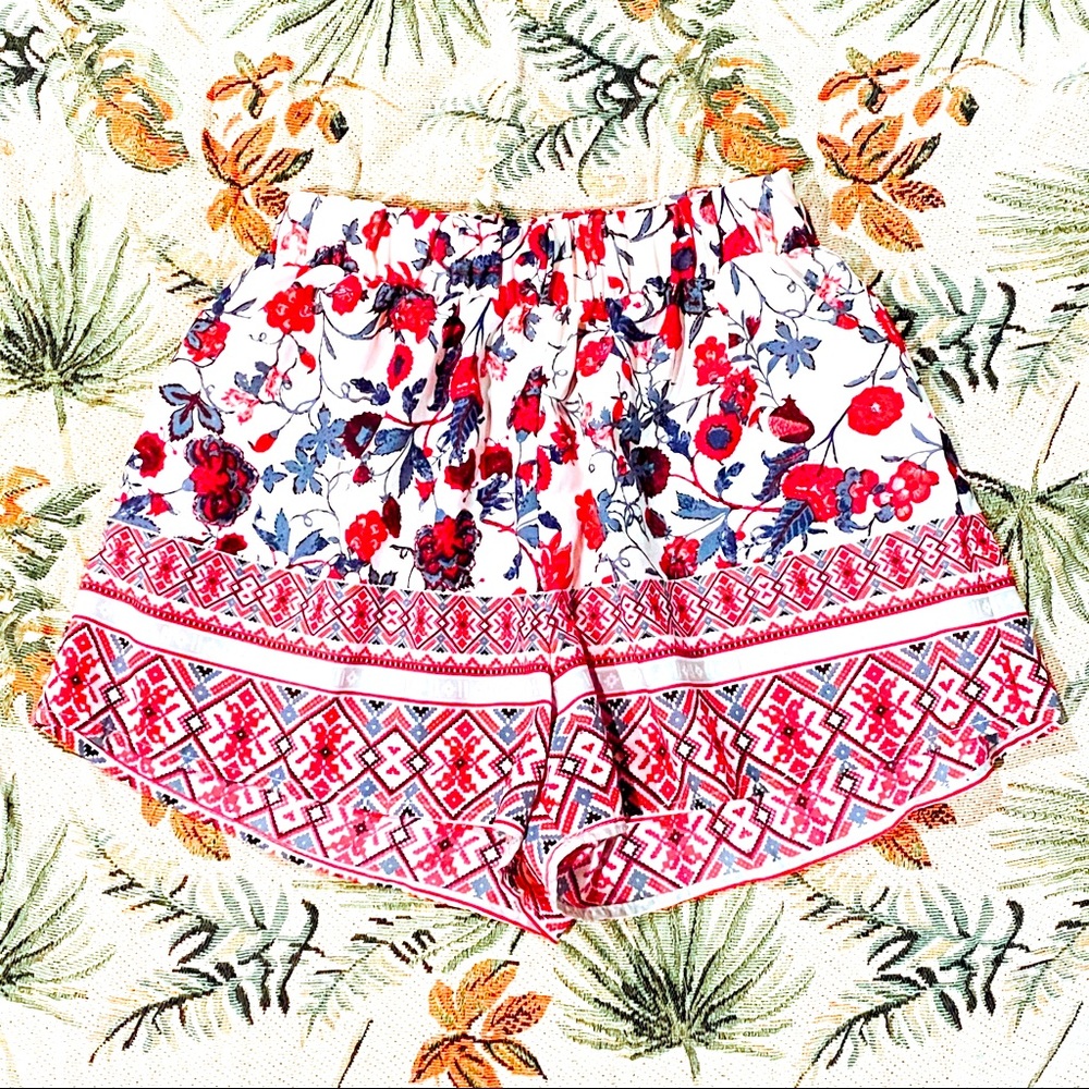 Xhilaration Elastic Waist Floral Comfy Shorts